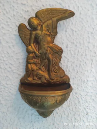 Antigua pila agua bendita bronce