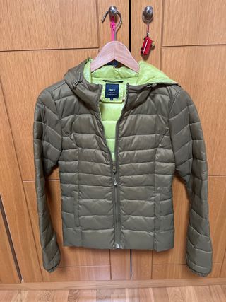 Cazadora ONLY verde talla S