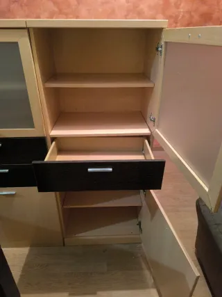 Mueble comedor vitrina copas madera y cristal