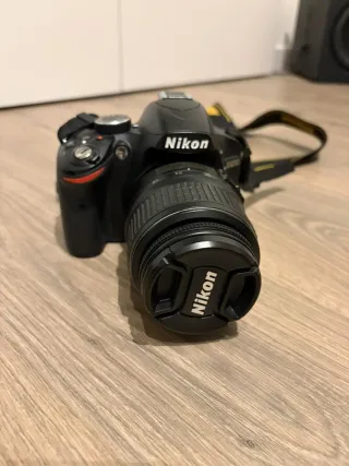 Cámara Nikon D3200 + 2 objetivos