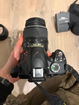 Cámara Nikon D3200 + 2 objetivos