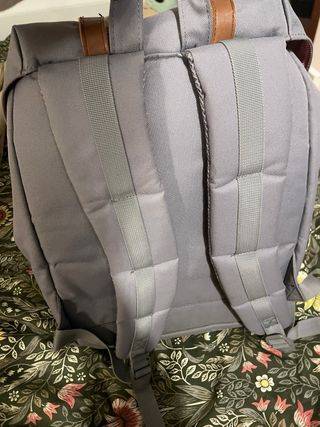 Mochila Herschel gris y marrón