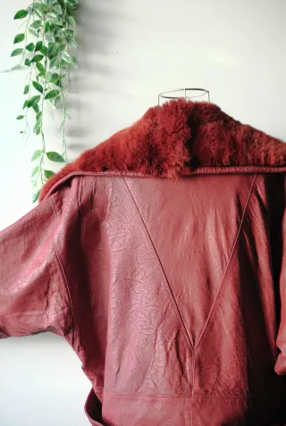Giacca rossa pelle e pelliccia vintage anni '80