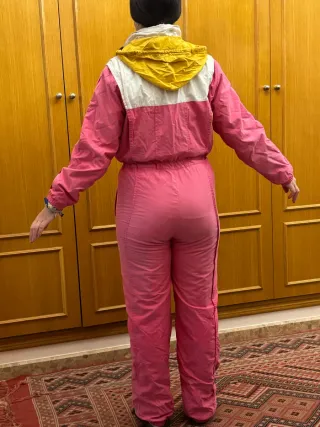 Mono de esquí de mujer. Talla 38. Color rosa.