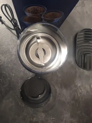 Molinillo Café Eléctrico De'Longhi KG200