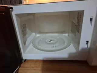 Microondas Bluesky con grill.garantia3 meses