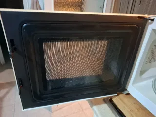 Microondas Bluesky con grill.garantia3 meses