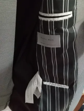 Traje Zara Man Gris Joven Diseño