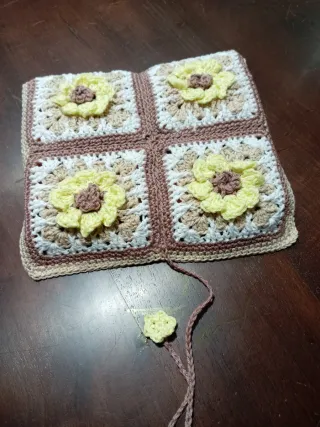 Porta libro uncinetto Girasole