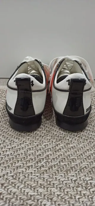 Zapatillas Dsquared2 Blancas N-43. ORIGINALES.