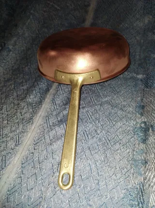 Sartén Antigua Cobre y Mango Bronce
