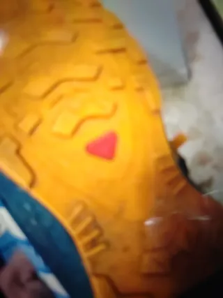 Zapatillas Salomon Azul y Naranja