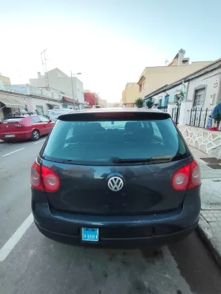 Volkswagen Golf 2004