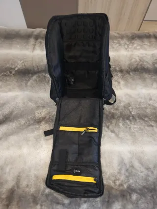 Mochila National Geographic Negra + Riñonera