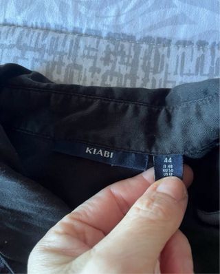 Vestido negro. Kiabi