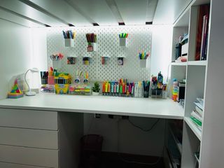 Cama juvenil con escritorio blanco