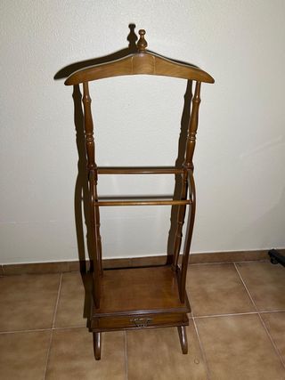 Galán de noche de madera