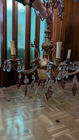 Lámpara antigua de cristal y cerámica