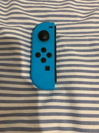 Nintendo Switch  (Mando azul roto) Pamplona solo