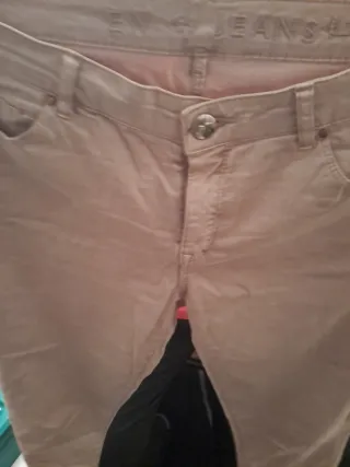 Pantalón beige
