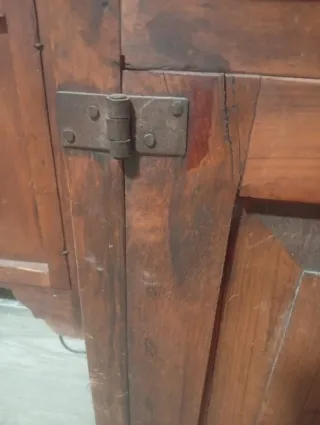 Aparador Rustico hecho a mano de indonesia.