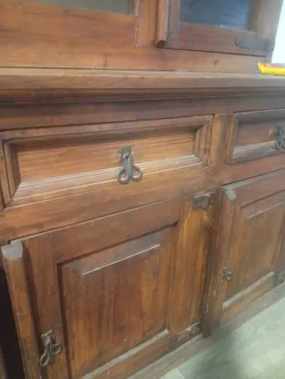 Aparador Rustico hecho a mano de indonesia.