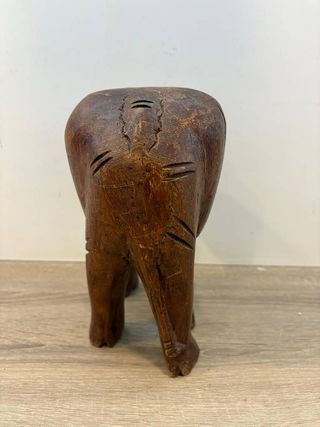 FIGURA DE ELEFANTE DE MADERA