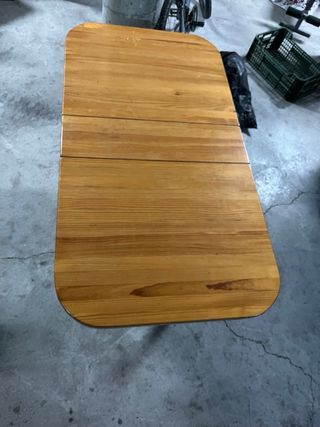 Mesa plegable de madera