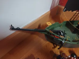 Barco Pirata Playmobil con Figuras y Tesoro