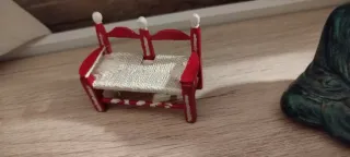 Mobiliario miniatura para casa de muñecas