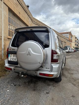 Mitsubishi Montero 2001