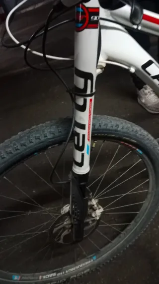 Bicicleta Cannondale F29