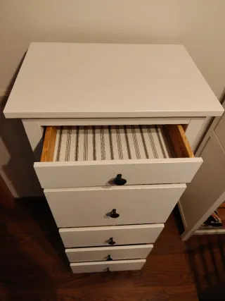 Cómoda Ikea Hemnes 5 cajones blanca