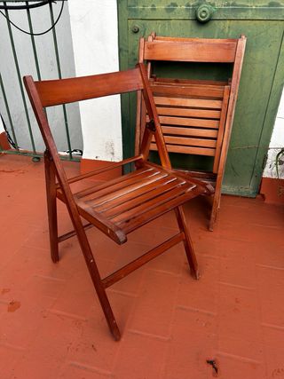 Silla de madera plegable exterior