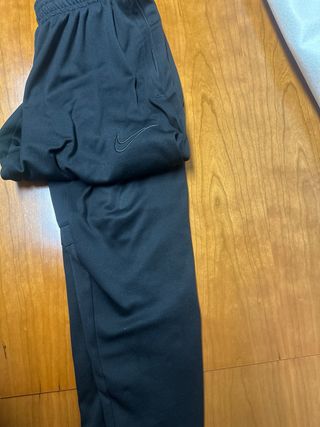 Pantalón chándal fino Nike negro talla M de niño
