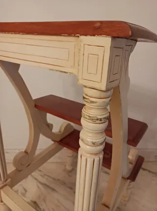 Escalera de biblioteca vintage