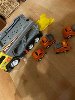 Camión Transportador de Coches. Con sonido y luces