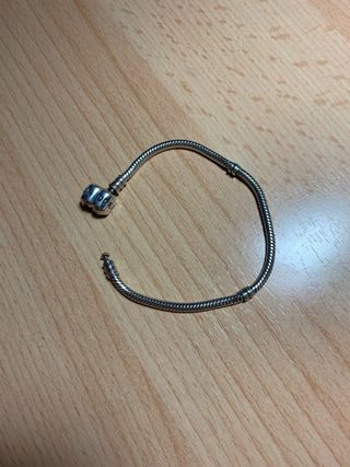 Pulsera Pandora con charms