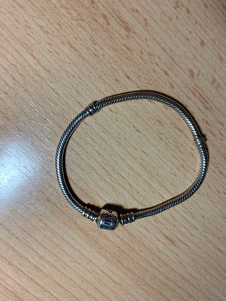 Pulsera Pandora con charms