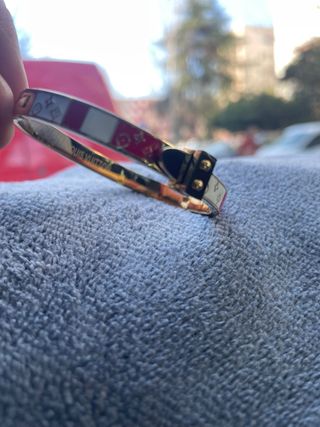 Pulseras de Louis Vuitton Dorada Roja