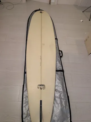 Tabla de surf con funda