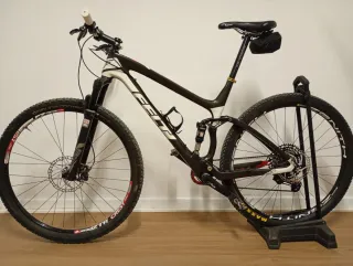 29"Mountain bike full suspensión carbon