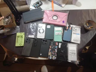 Lote de fundas para móvil y tablet