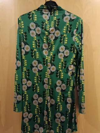 Vestido Zara verde estampado floral