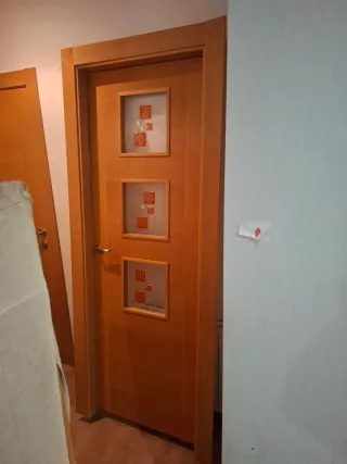 Puerta interior madera con cristal
