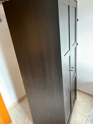 Armario Ikea 2 puertas negro-marrón 79x176x55