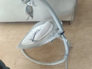 Hamaca bebé Lionelo Pascal con música y vibración