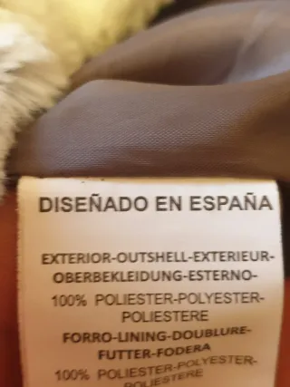 Cazadora gris y blanca. Talla 50.