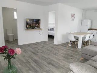 Se alquila estupendo chalet cerca de la barrosa a