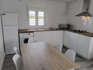 Se alquila estupendo chalet cerca de la barrosa a